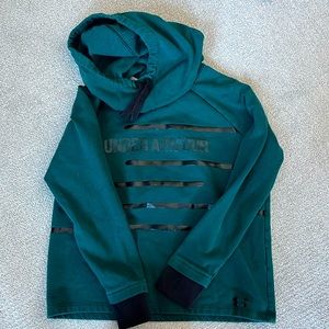 Under Armor Sweatshirt